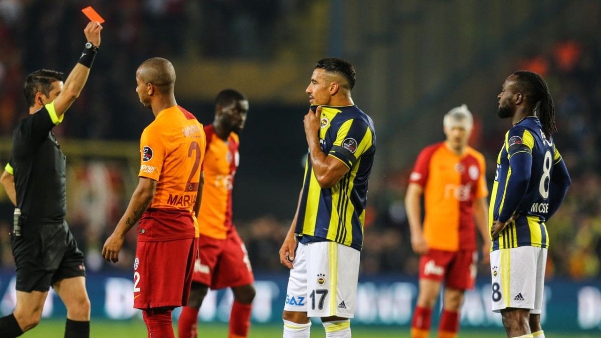 Galatasaray-Fenerbahçe derbisine kartlar damga vuruyor