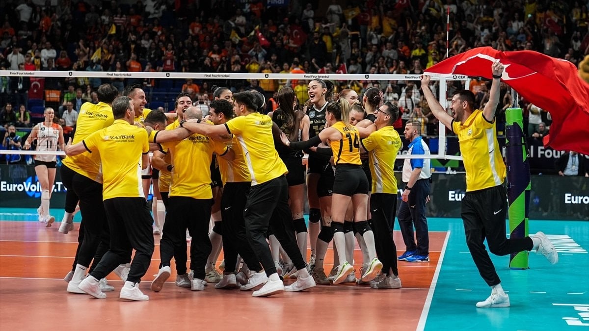 VakıfBank&amp;apos;ın 7. CEV Şampiyonlar Ligi zaferi